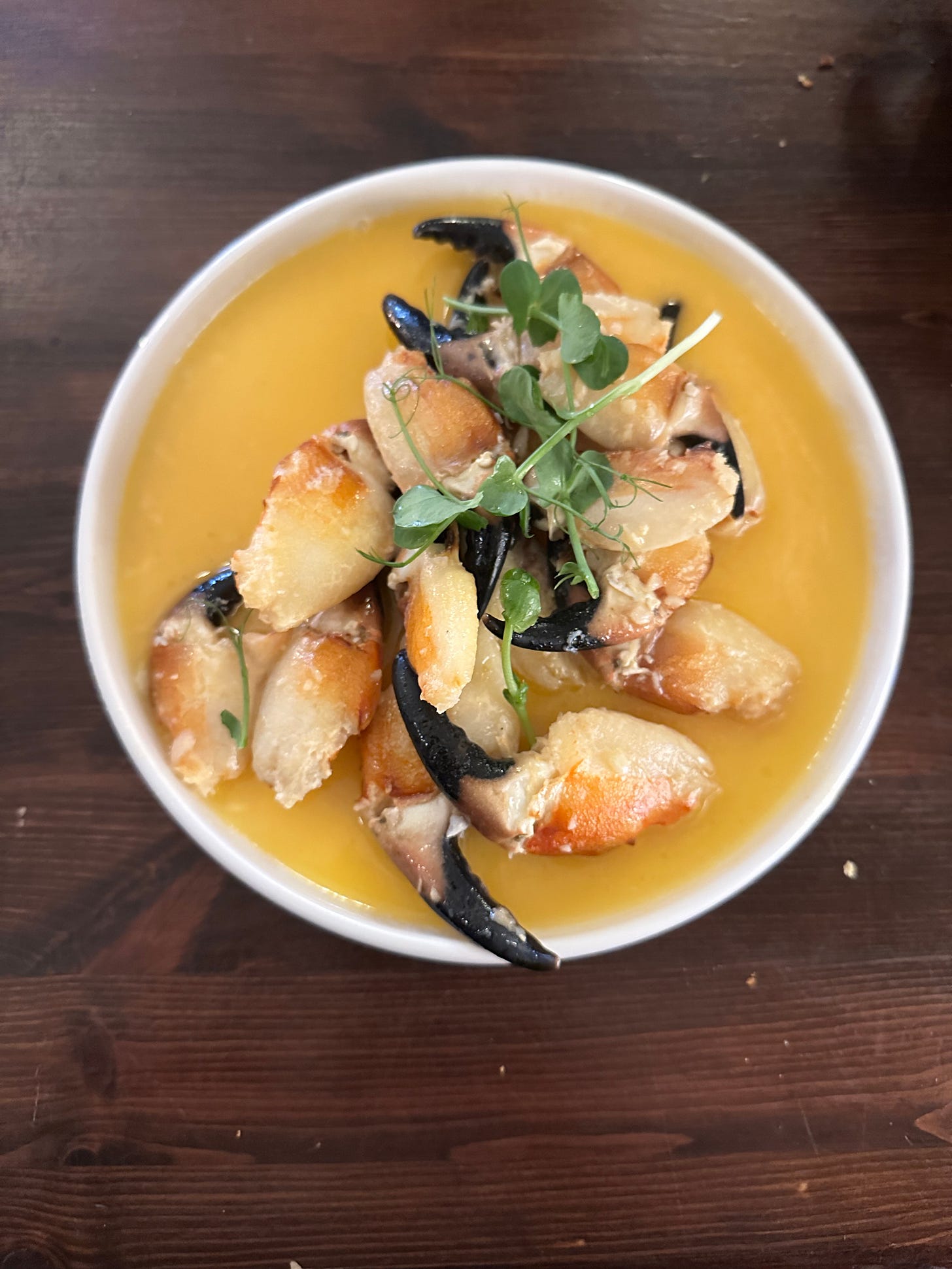 Warm garlic crab claws at Monks