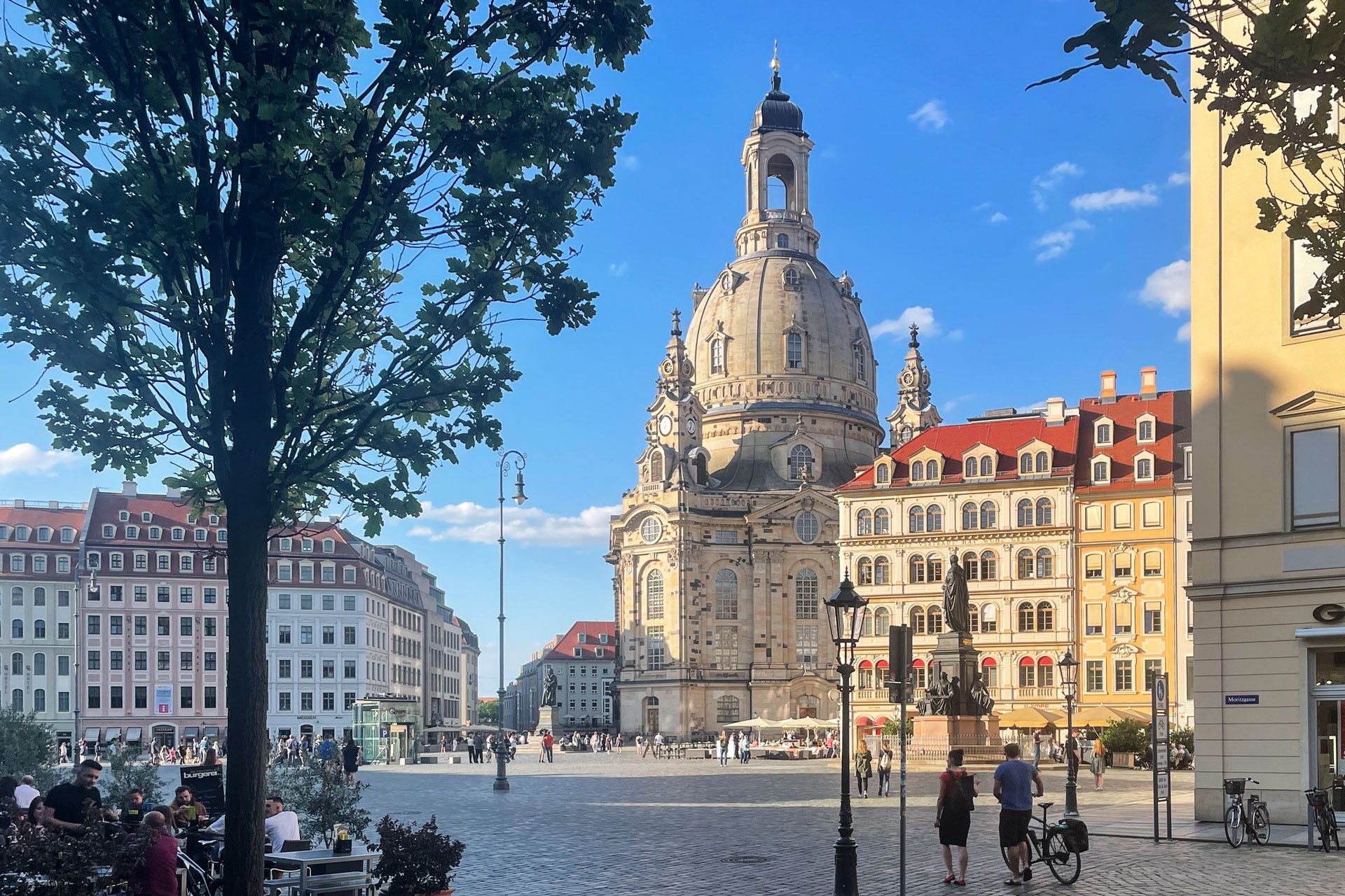 10 iconic Frank Gehry buildings around the world - Los Angeles Times, image size:1920x1280