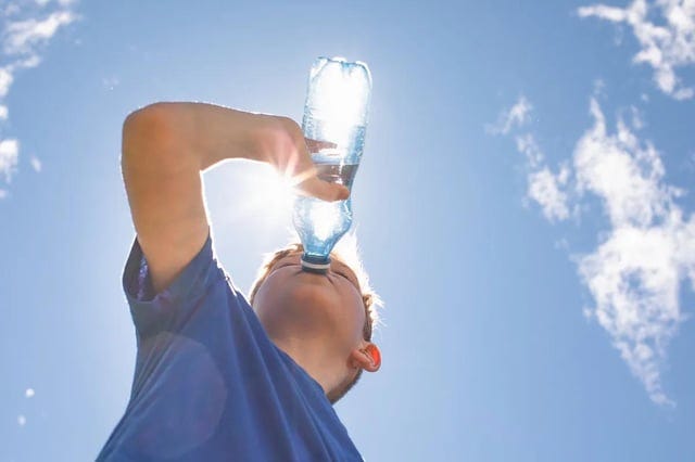 Study finds side effects of drinking from plastic water bottles grossly underestimated: 'Not something that should be used in daily life' : r/PlasticFreeLiving Study finds side effects of drinking from plastic water bottles grossly underestimated: 'Not something that should be used in daily life' : r/PlasticFreeLiving