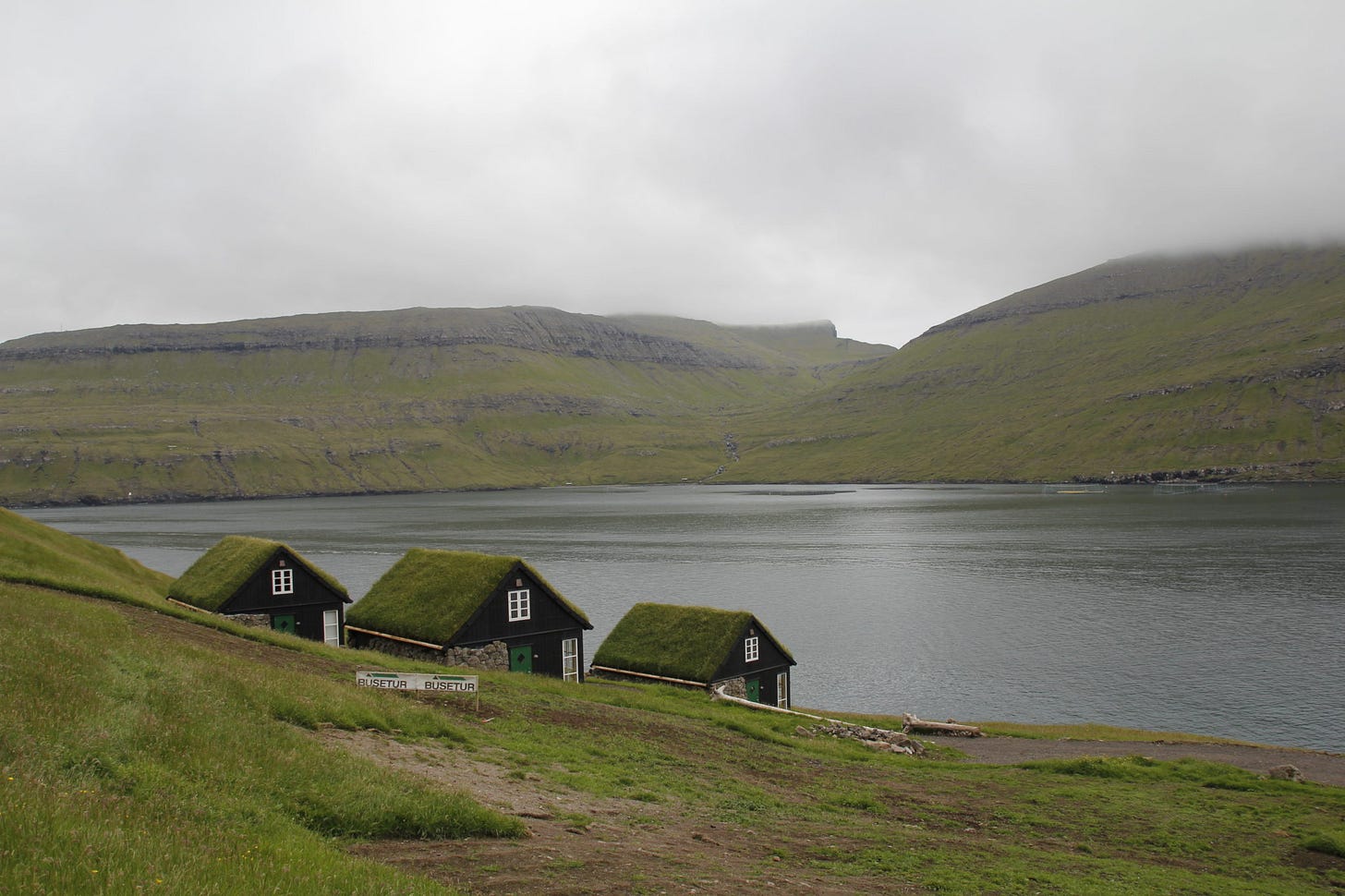 Färöer Inseln, Grasdach Färöer Inseln, Grasdach