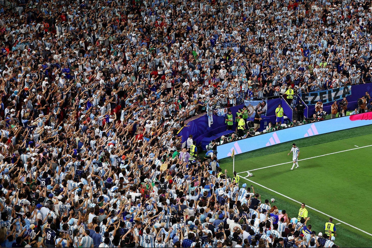 The stands showing admiration as Messi approaches the corner area : r/interestingasfuck The stands showing admiration as Messi approaches the corner area : r/interestingasfuck