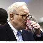 Warren Buffett says he's stepping down, but I wouldn't count him out of the limelight yet