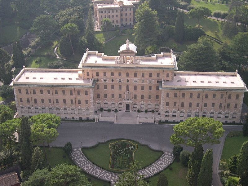 Pope Francis strengthens economic oversight of Vatican foundations Pope Francis strengthens economic oversight of Vatican foundations