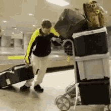 Luggage GIFs | Tenor