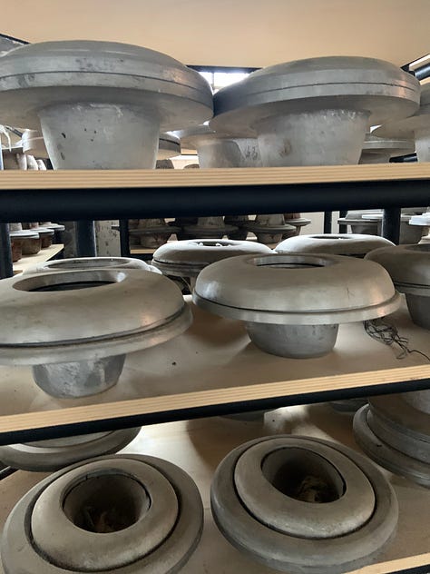 Production processes of everyday objects attract many. I'll show you how hats are made - from the dawn of time to today