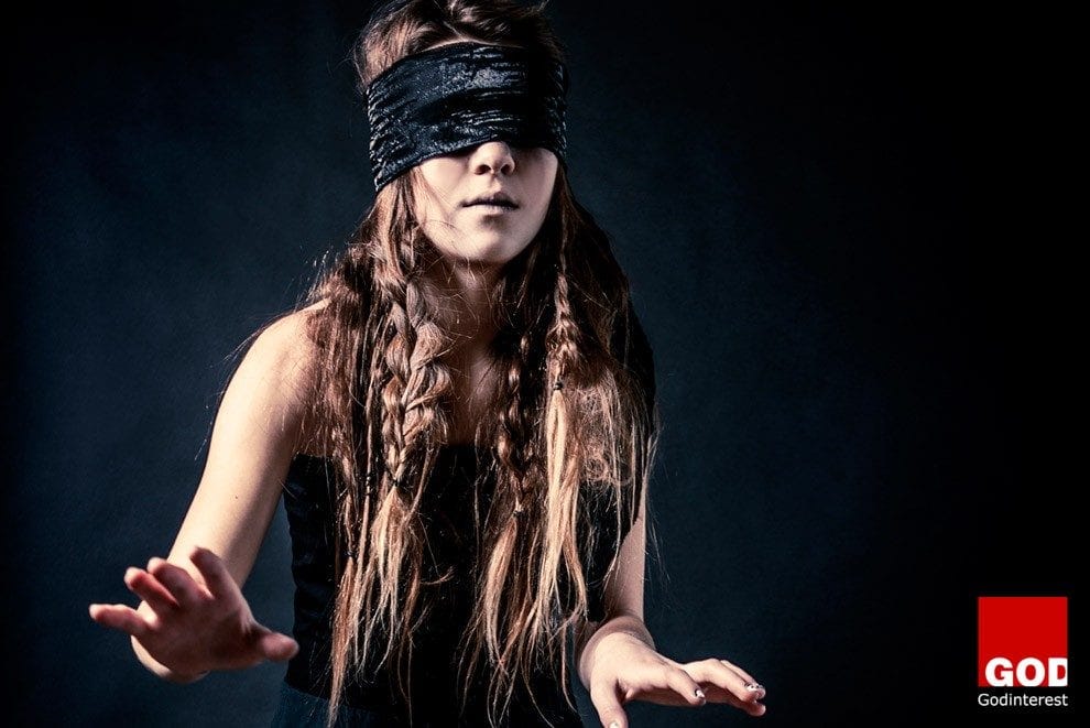 What does it mean to walk by faith not by sight? What does it mean to walk by faith not by sight?