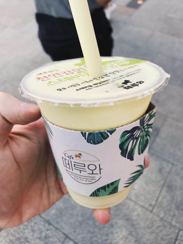 Korean Avocado smoothie 