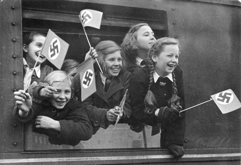 Life in the Third Reich and the World Political Situation Then and Now