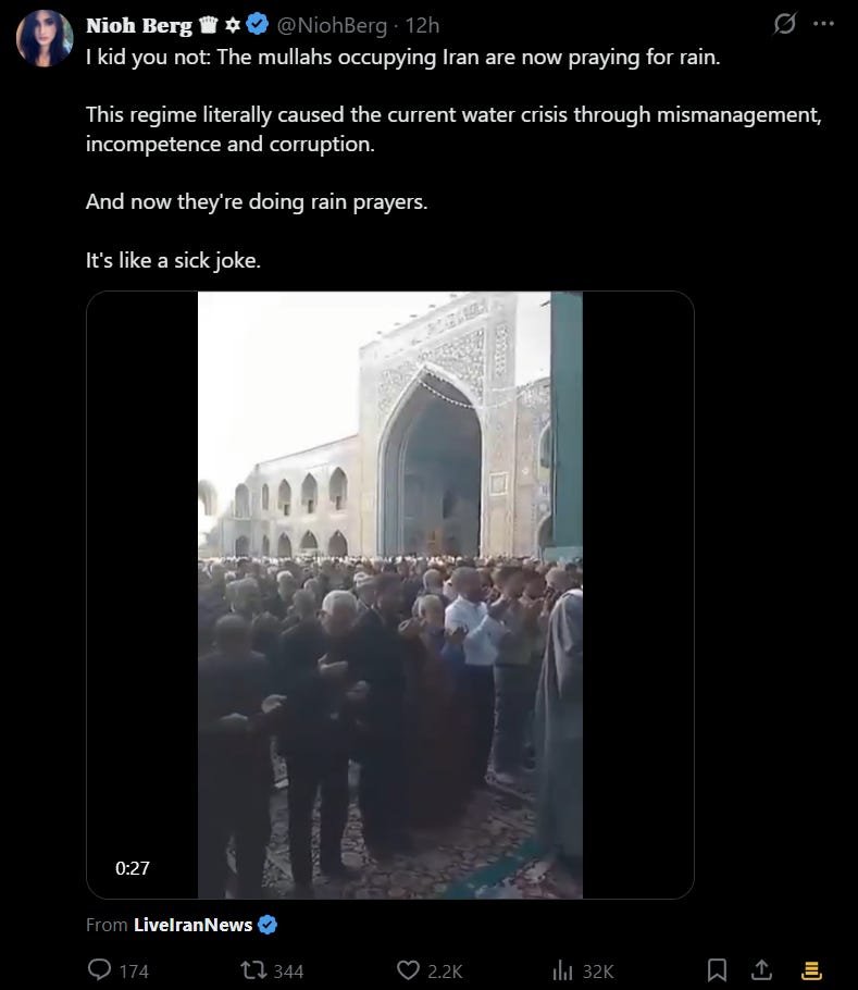 Yksi tunnetuimmista iranilaisista sosiaalisen median vaikuttajista ja Iranin islamilaisen valtion kriitikoista, itsekin persialaistaustainen Nioh Berg, jakoi alun perin Live Iran News -tilin julkaisemana videon, jossa muslimit “rukoilevat sadetta”. Yksi tunnetuimmista iranilaisista sosiaalisen median vaikuttajista ja Iranin islamilaisen valtion kriitikoista, itsekin persialaistaustainen Nioh Berg, jakoi alun perin Live Iran News -tilin julkaisemana videon, jossa muslimit “rukoilevat sadetta”.