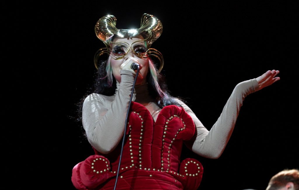 Björk has a girlfriend