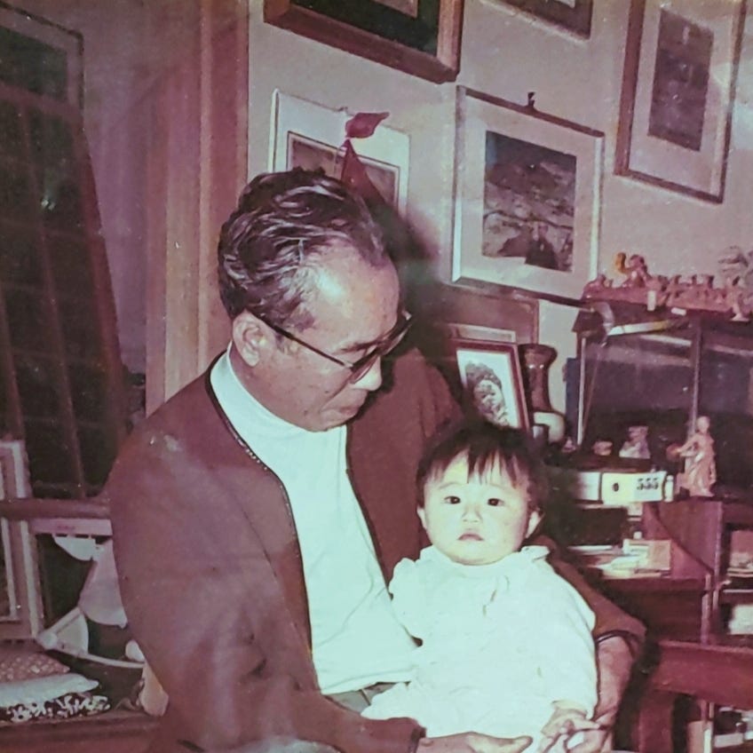 我出生於1974年3月21日。就在那年8月，當我剛學會抬頭看世界時，劉生容一家取得日本國籍，正式成為我故鄉岡山的住民。