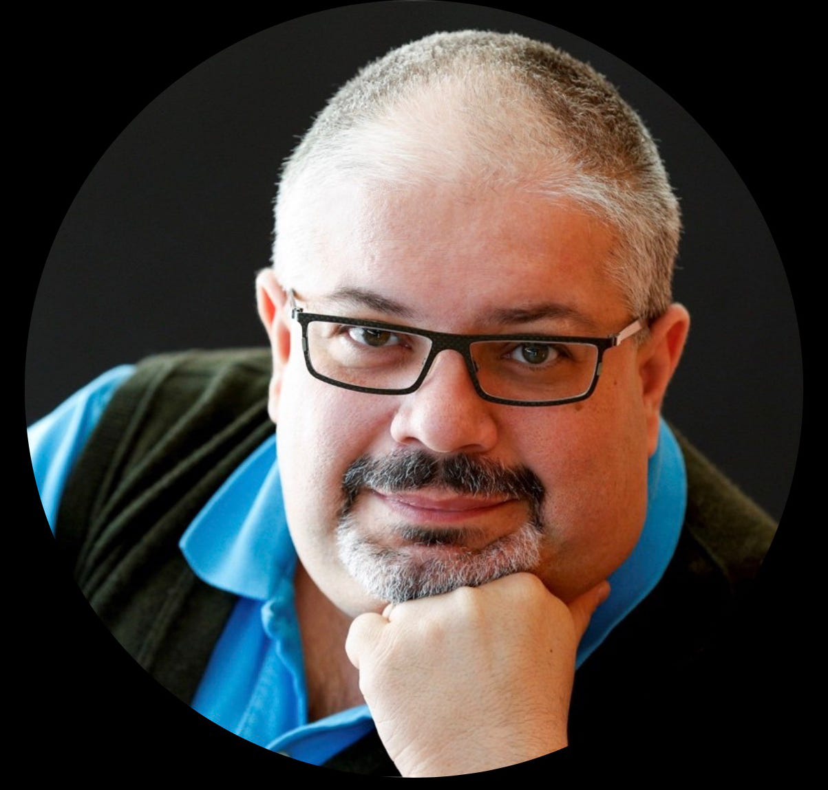 Lo scaffale di Antonio Civile