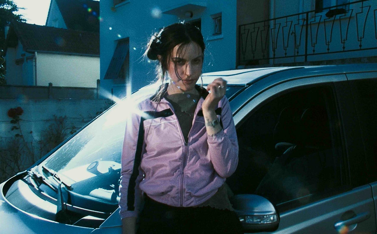 Ouça | Oklou: “Choke Enough (Remixes)” - Música Instantânea Ouça | Oklou: “Choke Enough (Remixes)” - Música Instantânea