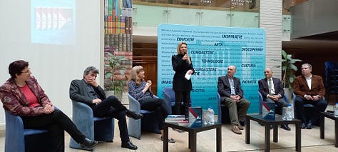 Fotografii de la evenimentul de prezentare a Tratatului de biblioteconomie