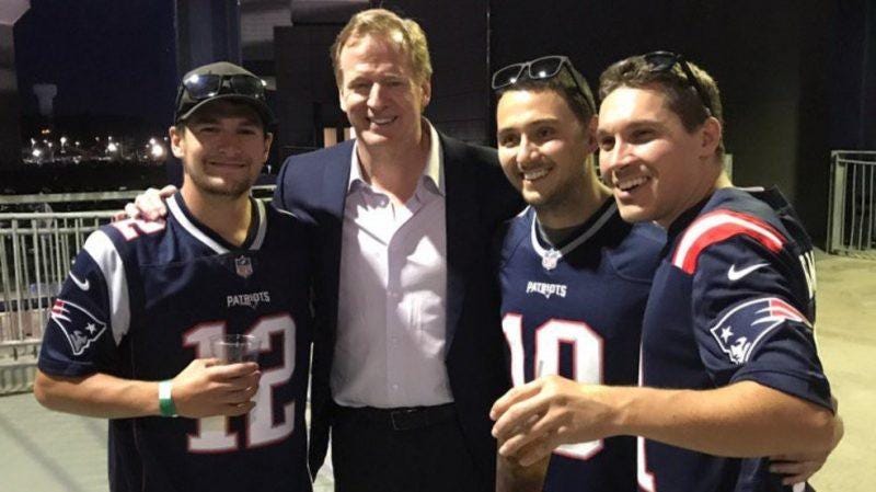roger goodell hits first patriots game since deflategate 2017 roger goodell hits first patriots game since deflategate 2017