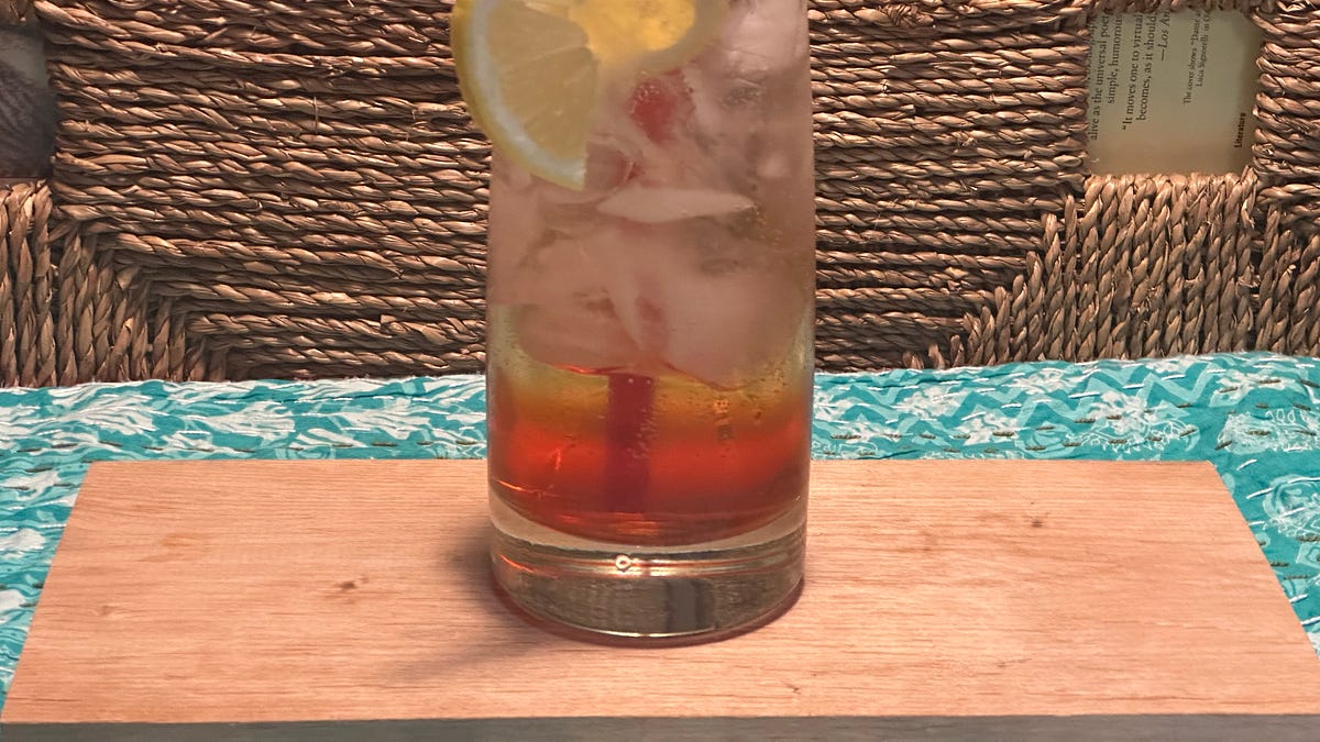 Welcome To Wonkette Happy Hour, With This Week's Cocktail, The Straight of Vermouth!