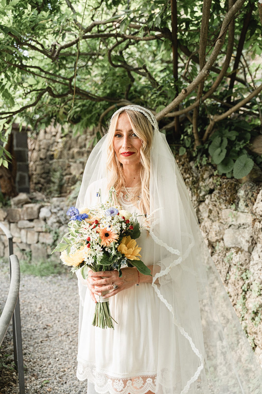 who designed kate moss wedding dress Love My Weddings: Kate Moss' Perfect Garden Wedding