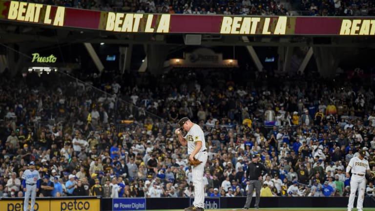 Snell pitches 5 scoreless innings, Padres beat Dodgers 3-2 Photos - Bally  Sports