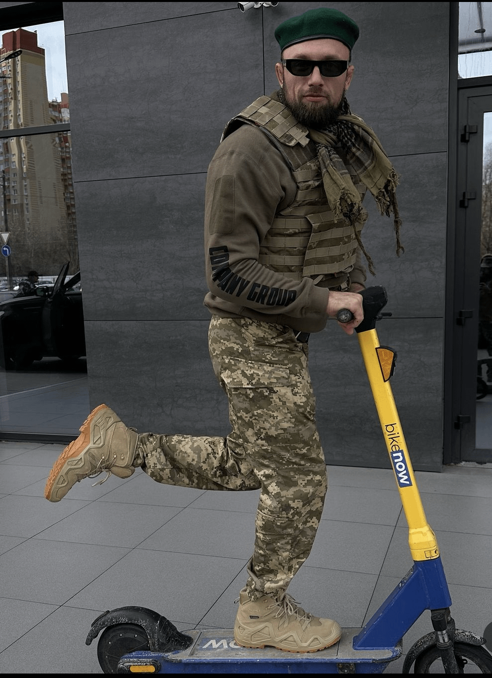 Craig Jones BJJ black belt in Ukraine : r/hardimages
