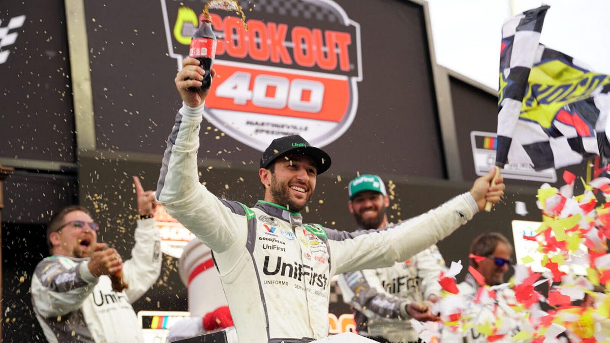 TC Daily Pit Stop: Chase Elliott, Justin Allgaier Claim Wins at Martinsville; Harvick Added to HOF Ballot