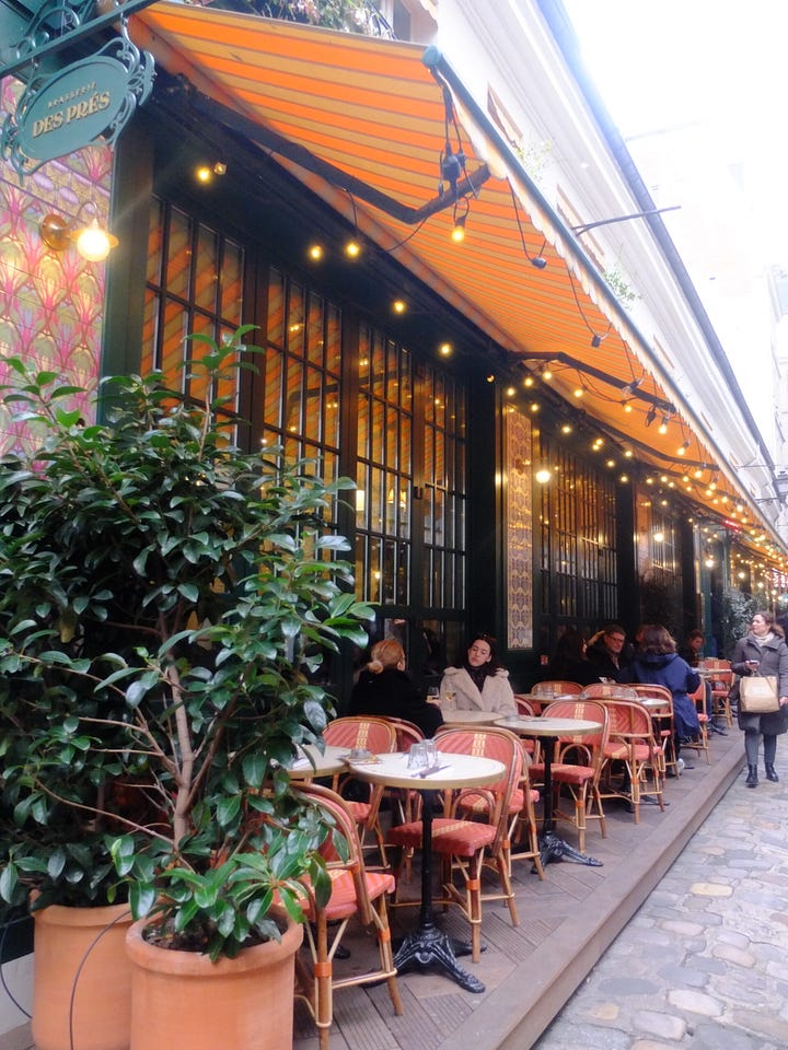 a glimpse of parisian charm