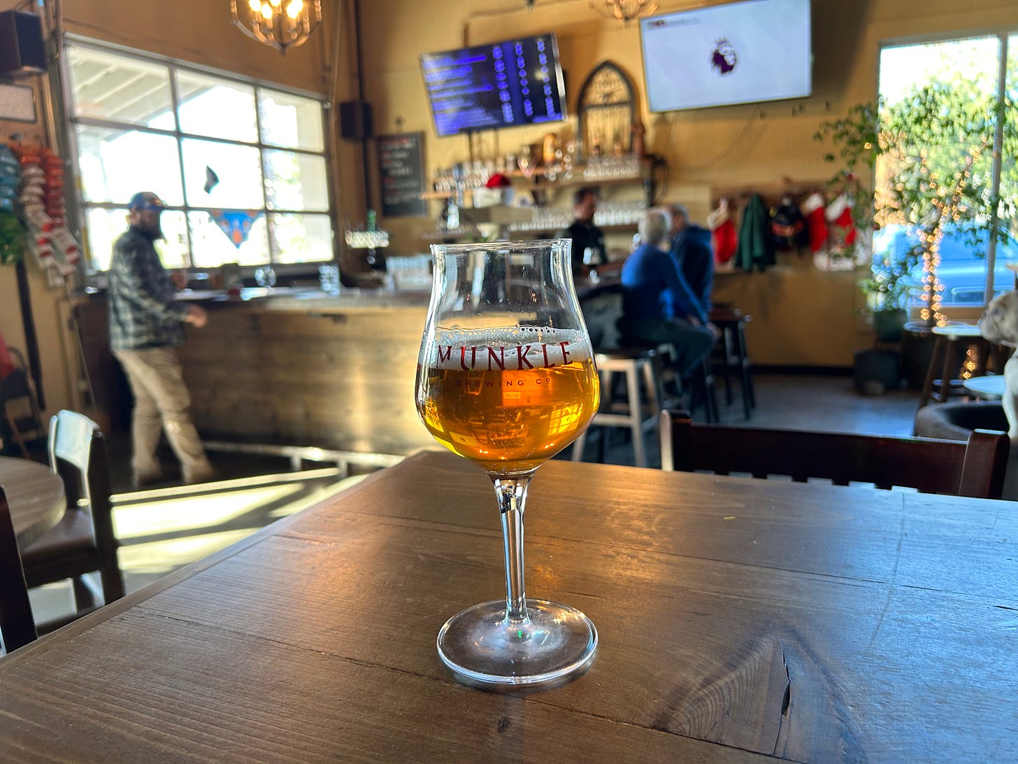 beer, bar, people beer, bar, people