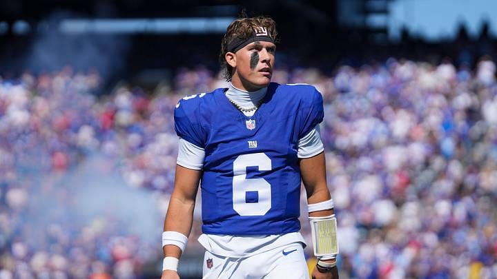 Giants QB Jaxson Dart Makes Special NFL History in Win vs. Chargers Giants QB Jaxson Dart Makes Special NFL History in Win vs. Chargers