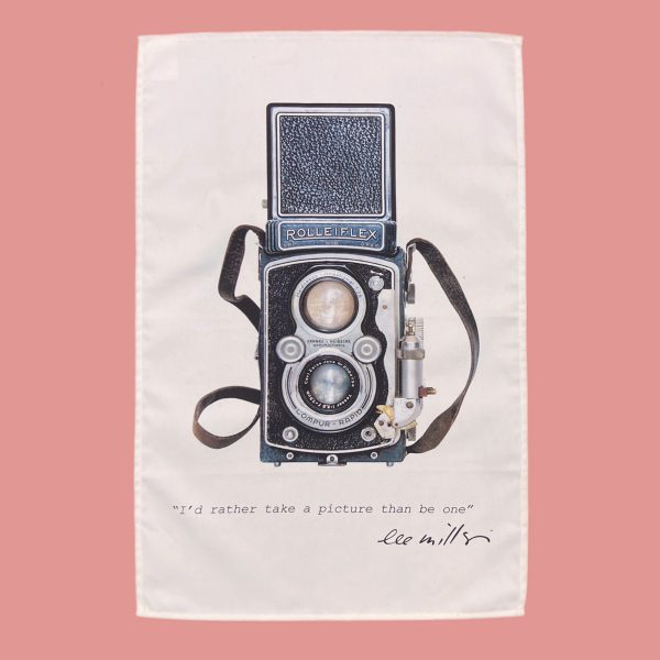 Tea towel featuring rolleiflex camera and quote by Lee Miller Tea towel featuring rolleiflex camera and quote by Lee Miller