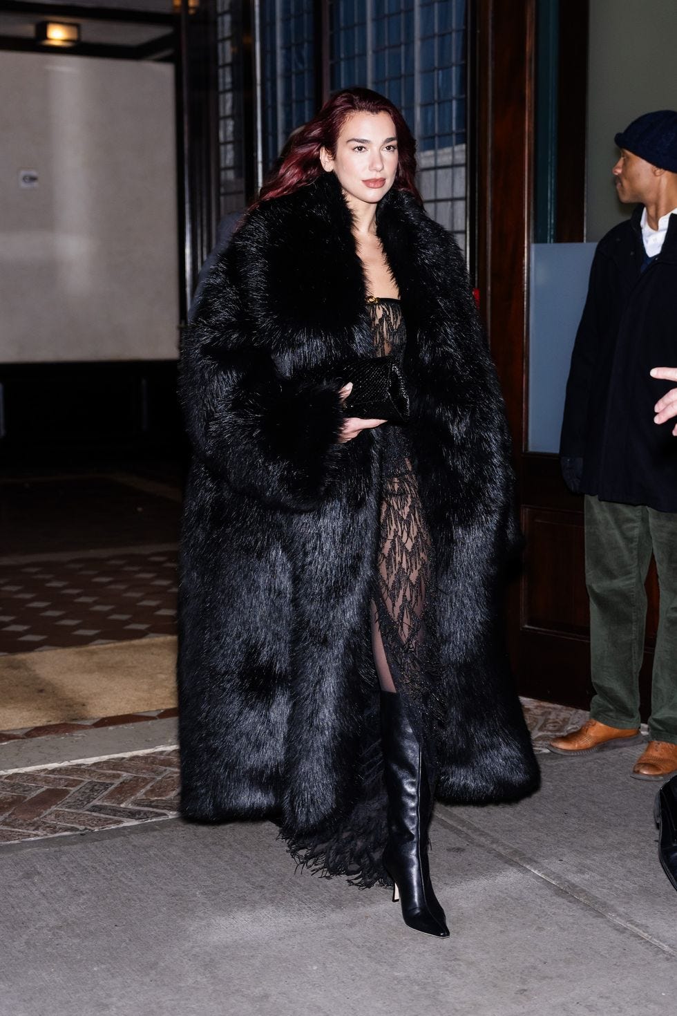 The mob wife aesthetic is here to revamp your winter wardrobe display picture 2