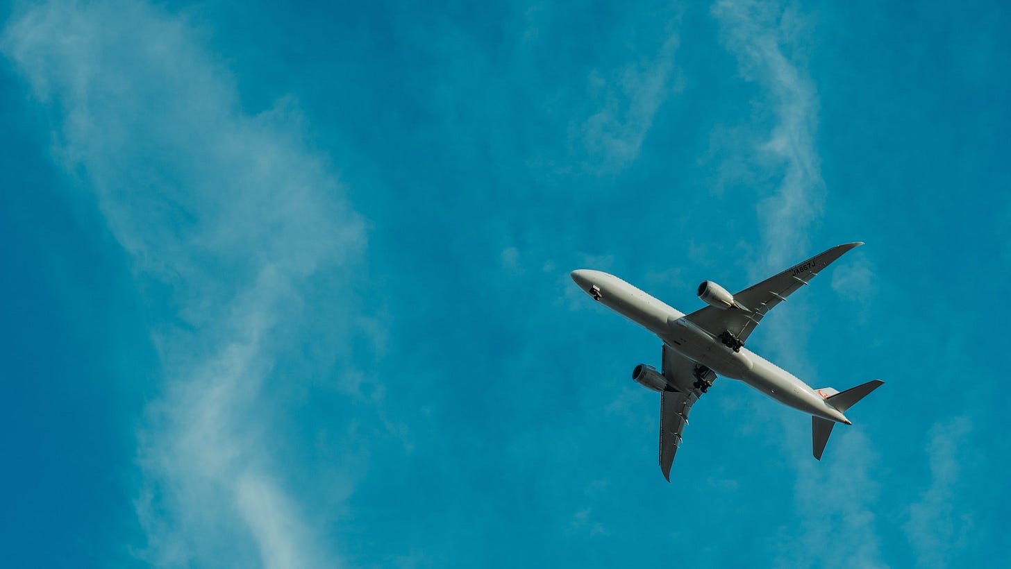 Daily Productive Sharing 576 - What Can We Do on A Flight?
