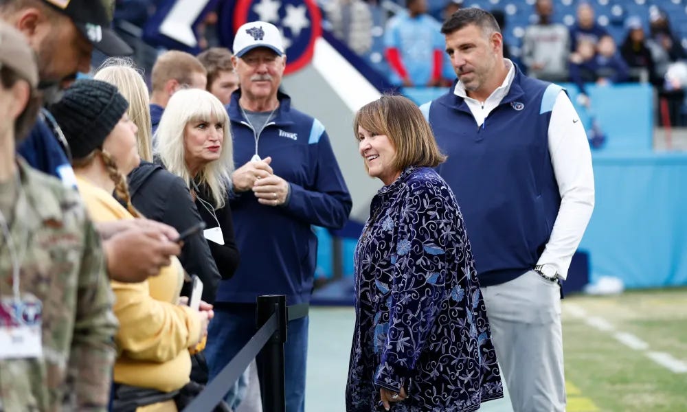 Amy Adams, Mike Vrabel