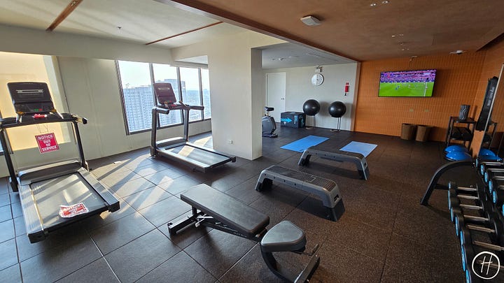 Hilton Garden Inn Rayong - Fitness room / gym 