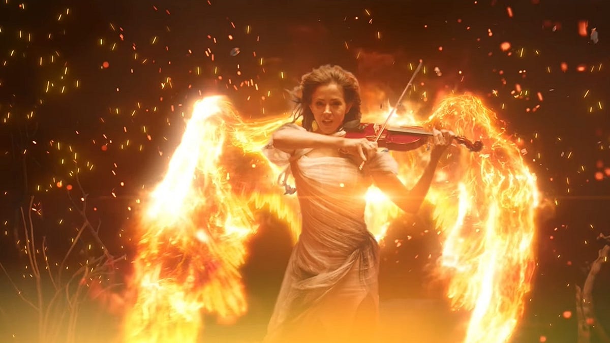 Lindsey Stirling: &ldquo;Eye Of The Untold Her (Echo In The Dark)&rdquo; Music Review