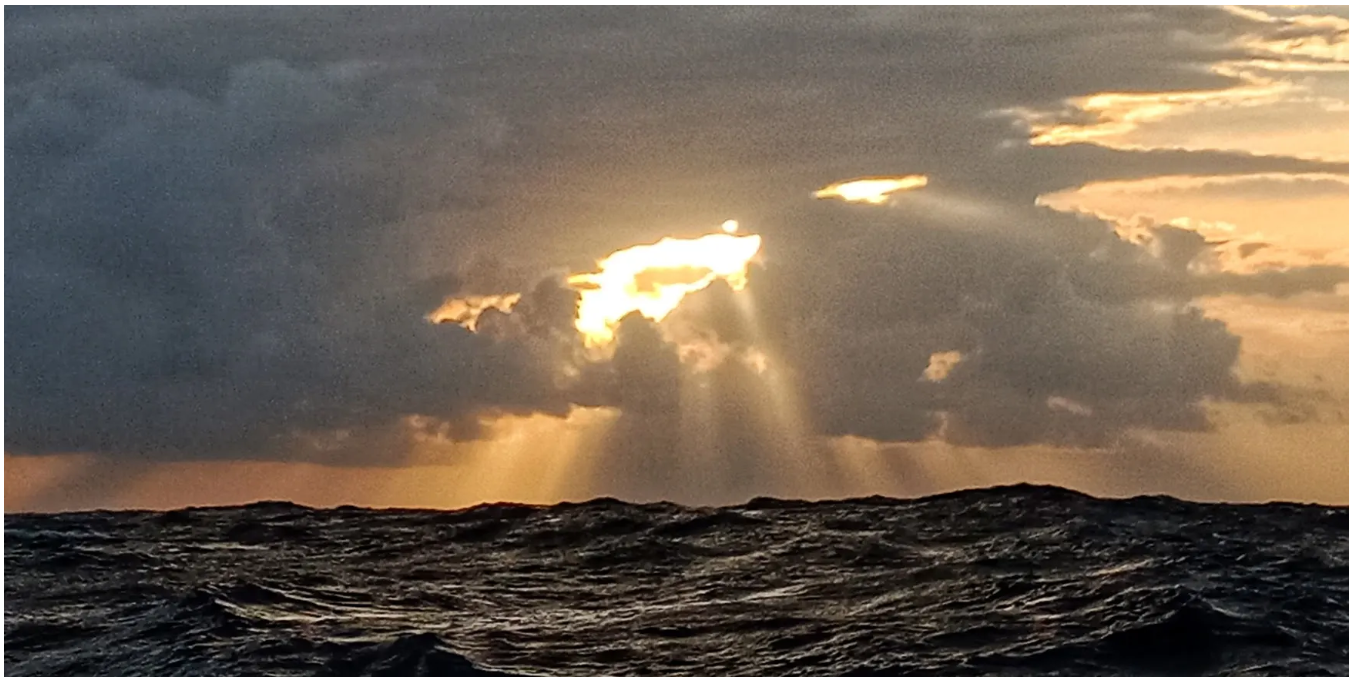 Sun Rise Effects Sunrises versus Sunsets - by Matt Ray