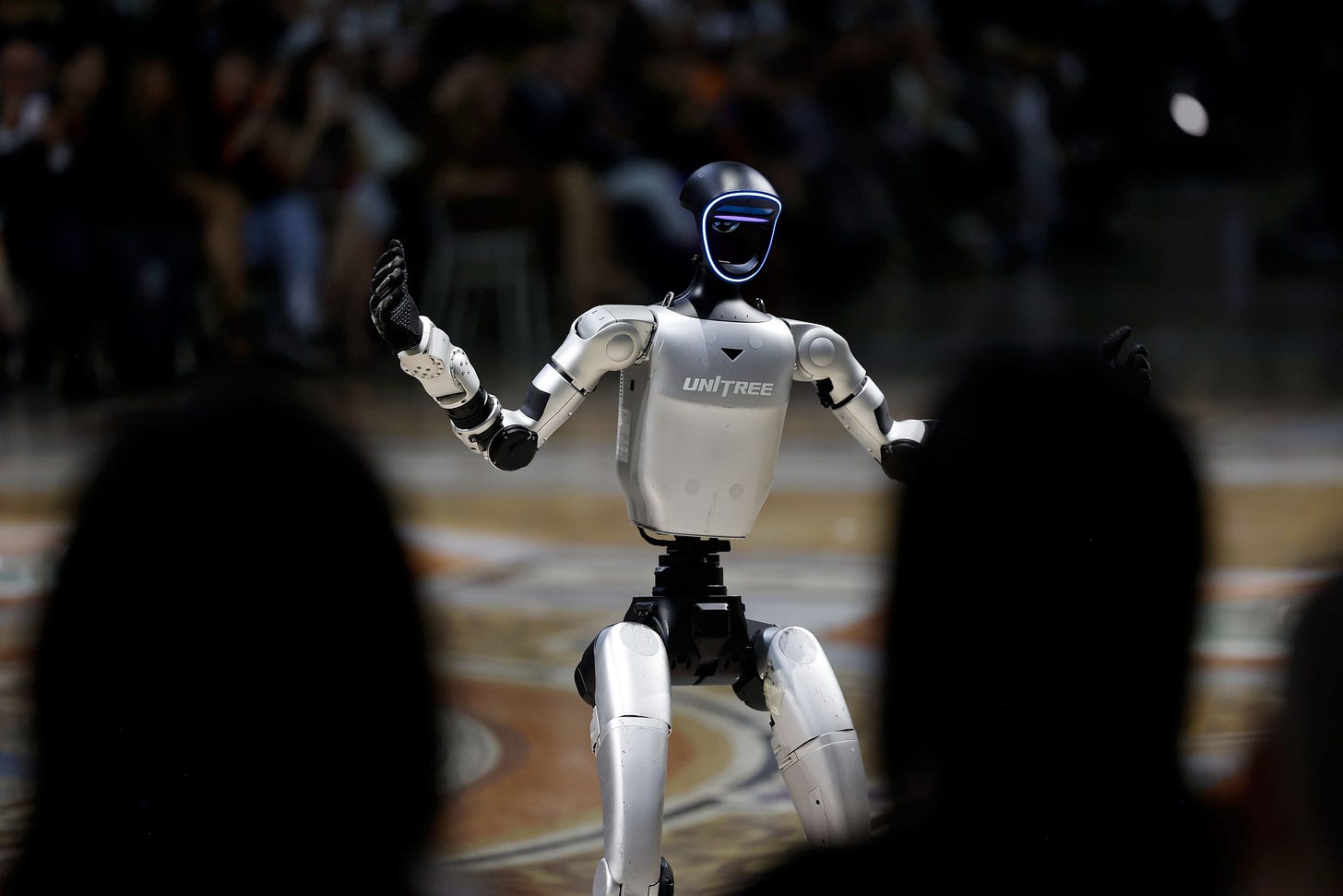 The Story Behind the Runway Robots at Vogue World 2026: Milano | Vogue The Story Behind the Runway Robots at Vogue World 2026: Milano | Vogue