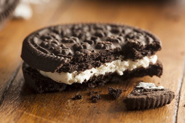 Are Oreos Vegan? - Can Vegans Eat Oreo Cookies?