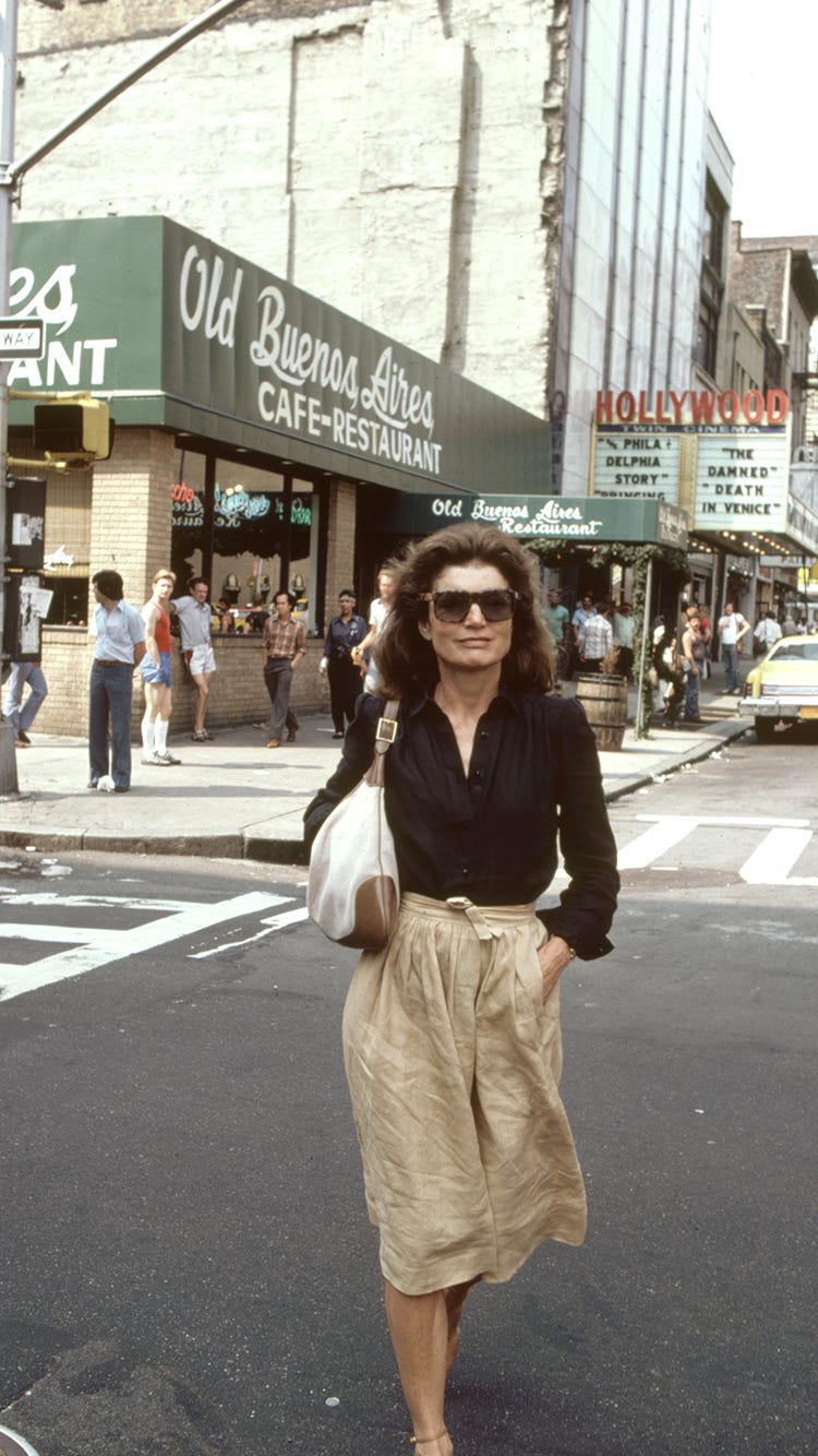 jacqueline-kennedy-onassis-summer-style-264289-1533047231202-main