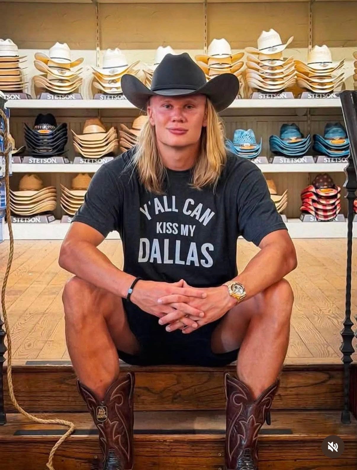 From World Cup Hero to Texas Cowboy: How Erling Haaland's Visit Made Wild Bill's Go Viral