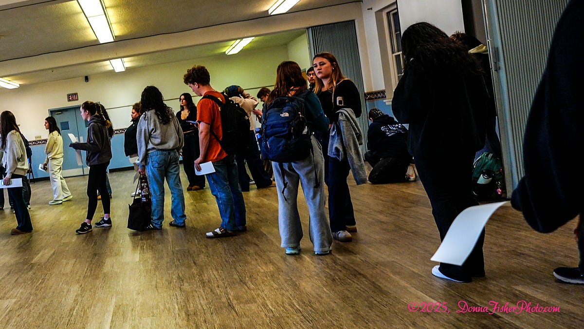 Democrats, independents outpace GOP in PA-07 voter registration