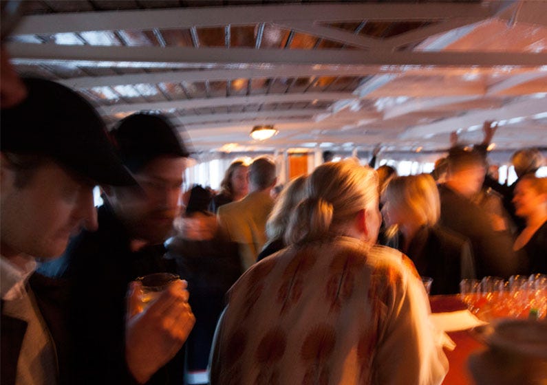 Ombord på flytande efterfest