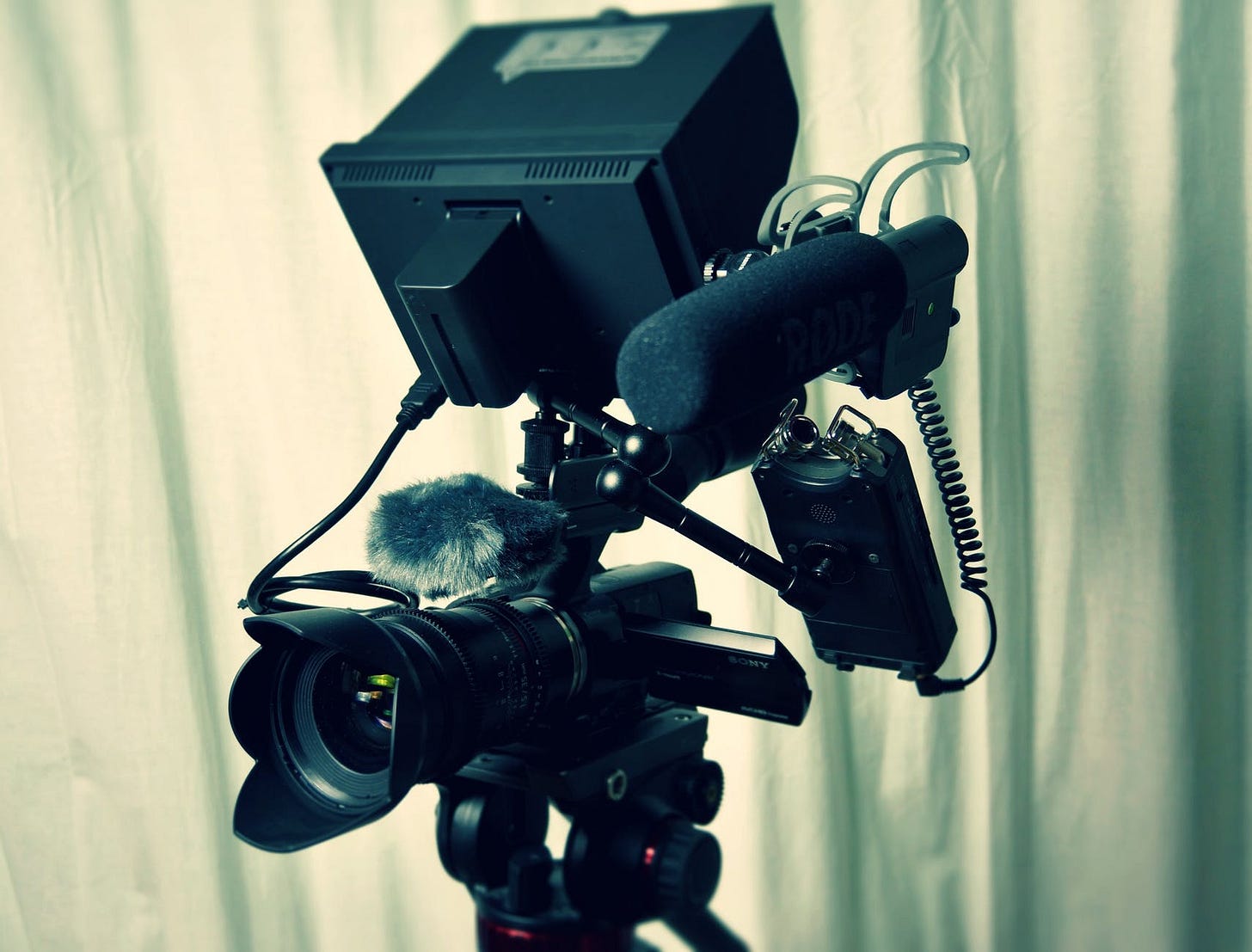 aperture audio blur camcorder