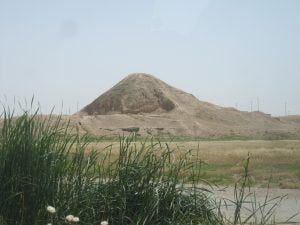 Ziggurat of Nineveh.JPG