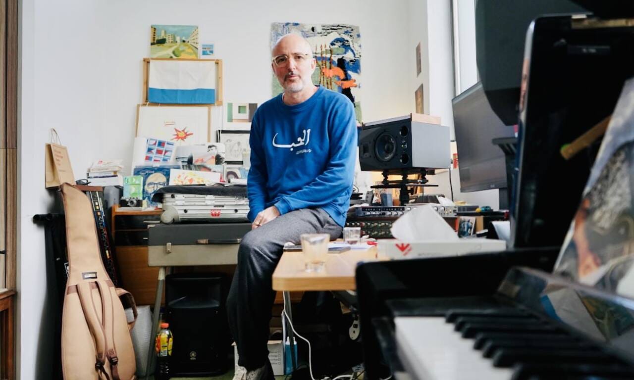 Fred Nevché - Author, composer, and performer in Marseille - Love spots Fred Nevché - Author, composer, and performer in Marseille - Love spots