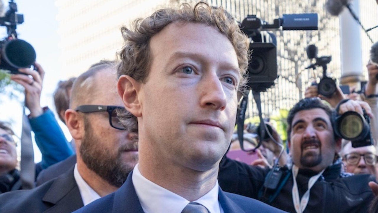 Mark Zuckerberg faces intense questioning in social media addiction trial