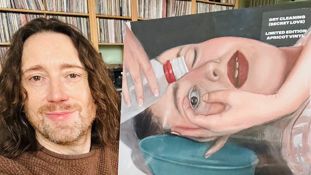 REVIEW: Dry Cleaning—Secret Love (2026)