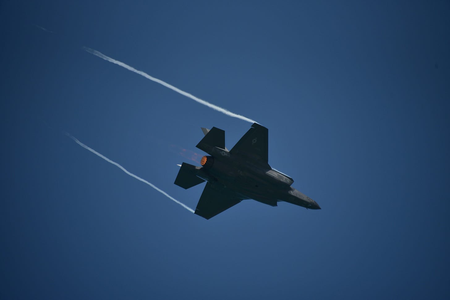 F-35 flying F-35 flying