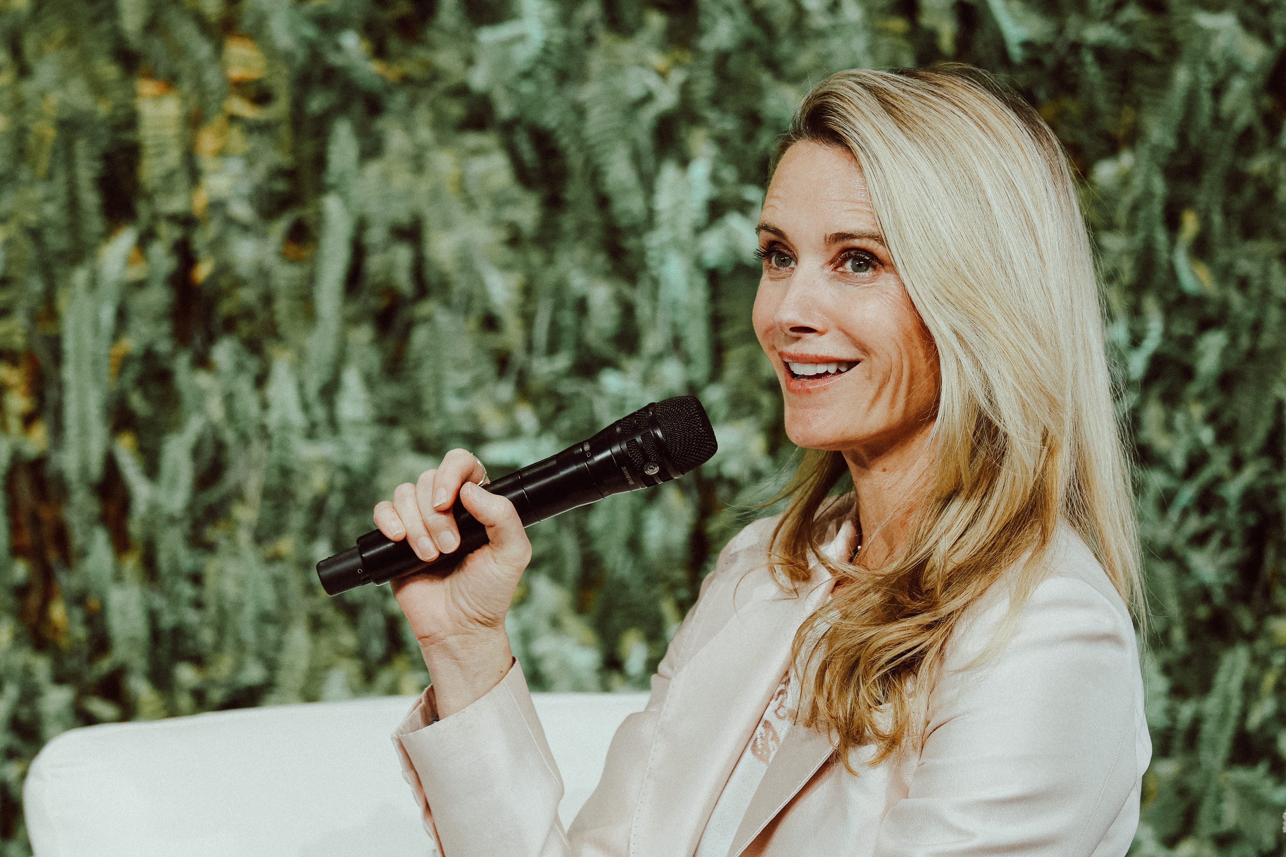 Meet the Yoga Mom Who Could Become America’s First 'First Partner'