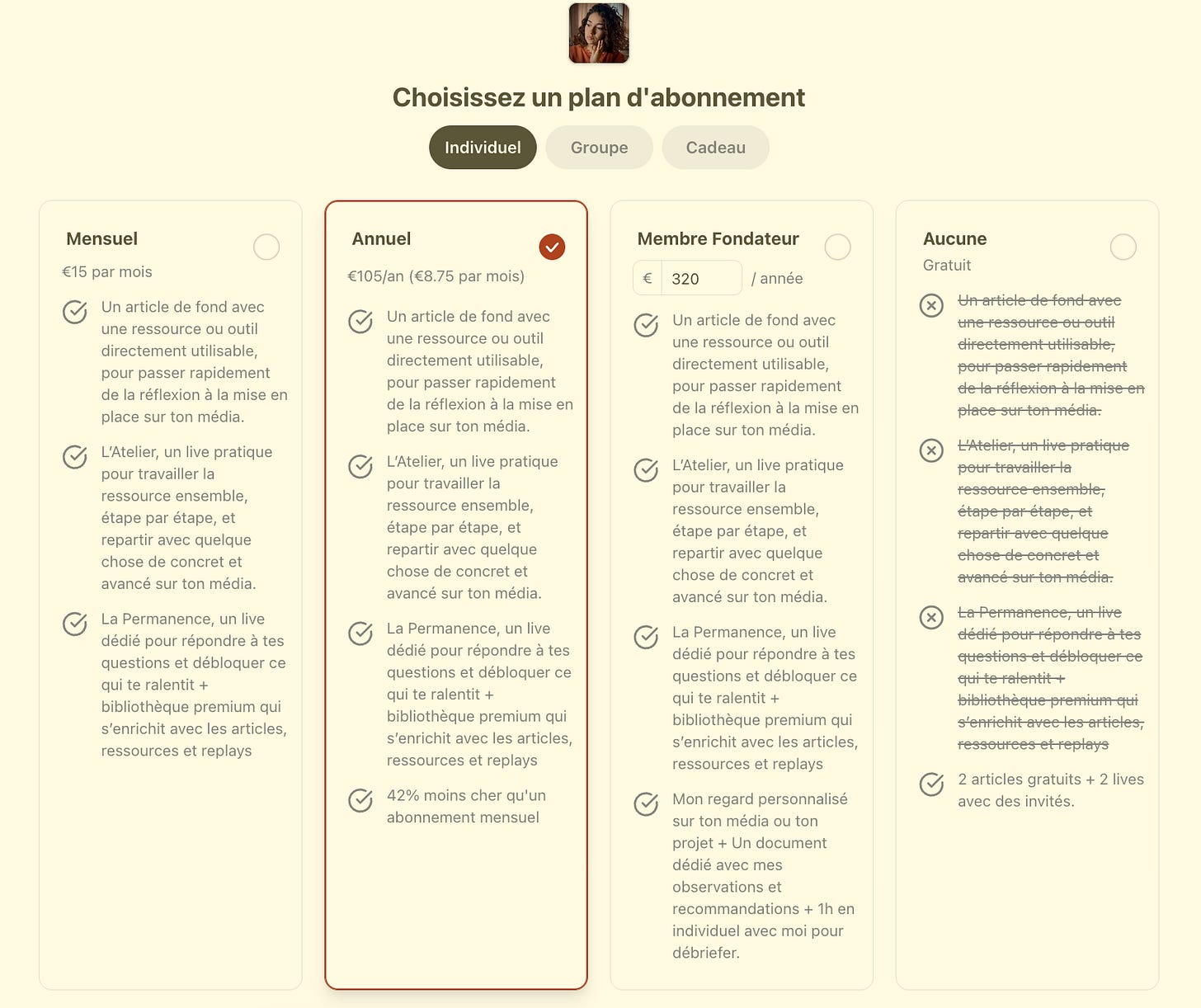 Page d’abonnement Substack du Média à Soi présentant les formules gratuite, mensuelle, annuelle et Membre Fondateur, avec leurs tarifs et avantages respectifs.