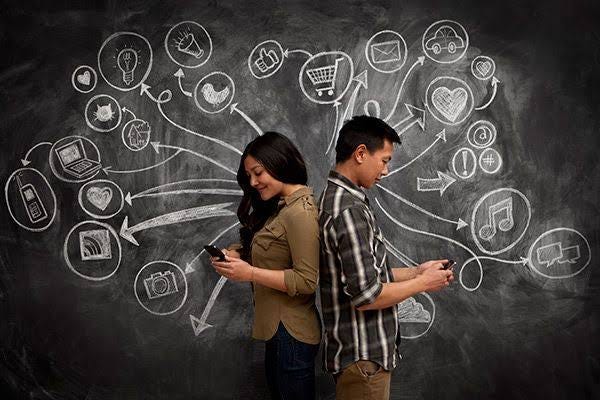 Online Dating? Here's How Long You Should Wait Until the First Date | SELF