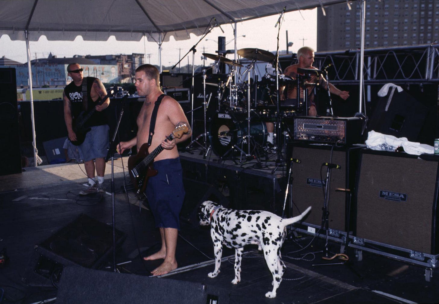 Pigeons & Planes on Twitter: "Bradley Nowell, lead singer of Sublime, would have turned 53 years old today. Here he is at Warped Tour in 1995 on stage with Lou Dog. https://t.co/AS2YzF8O2u" / Pigeons & Planes on Twitter: "Bradley Nowell, lead singer of Sublime, would have turned 53 years old today. Here he is at Warped Tour in 1995 on stage with Lou Dog. https://t.co/AS2YzF8O2u" /